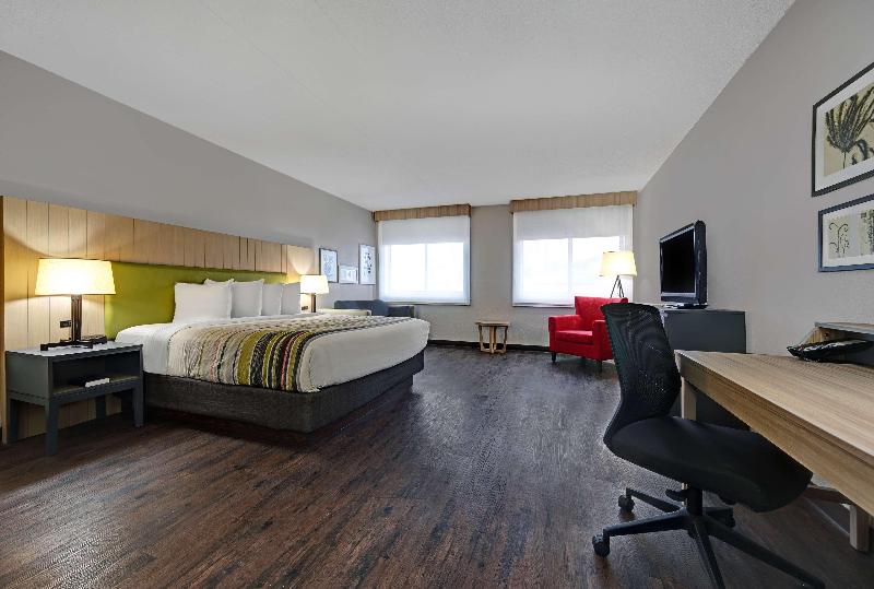 Country Inn & Suites by Radisson Pierre SD image