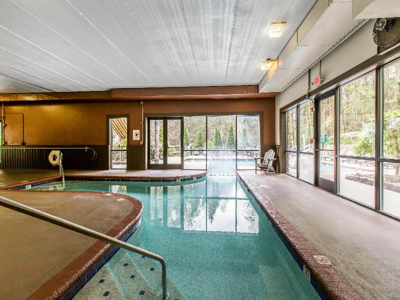 Hilton Vacation Club MountainLoft Gatlinburg image