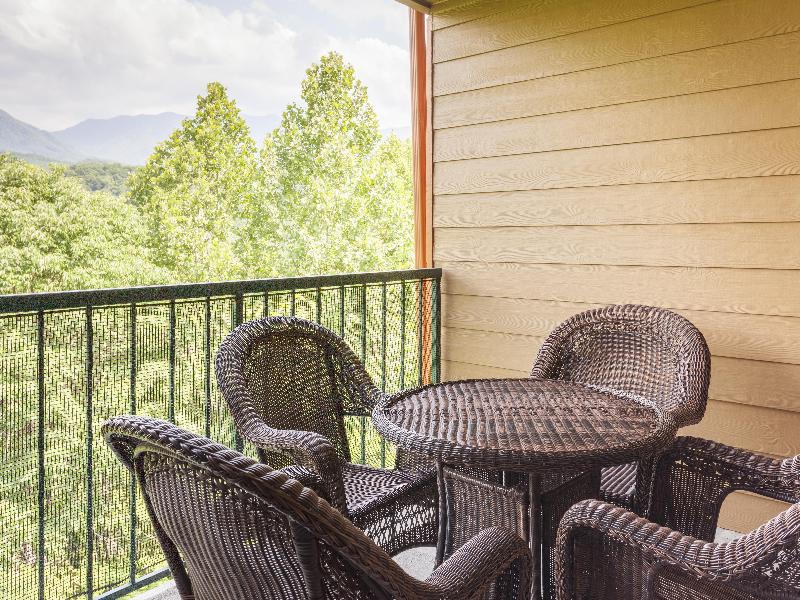 Hilton Vacation Club MountainLoft Gatlinburg image
