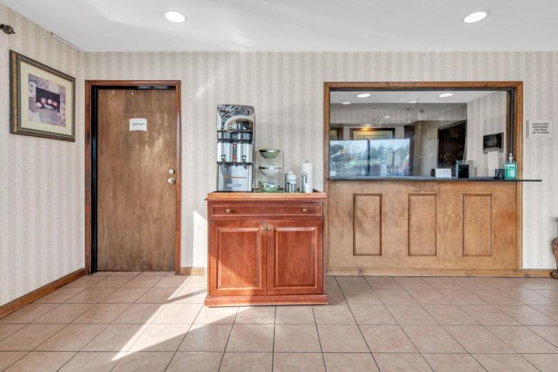 Quality Inn image