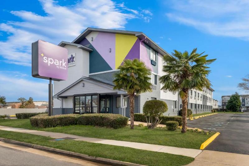 Spark by Hilton Norfolk