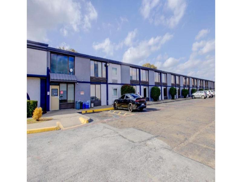 Capital O Duncanville Tx image