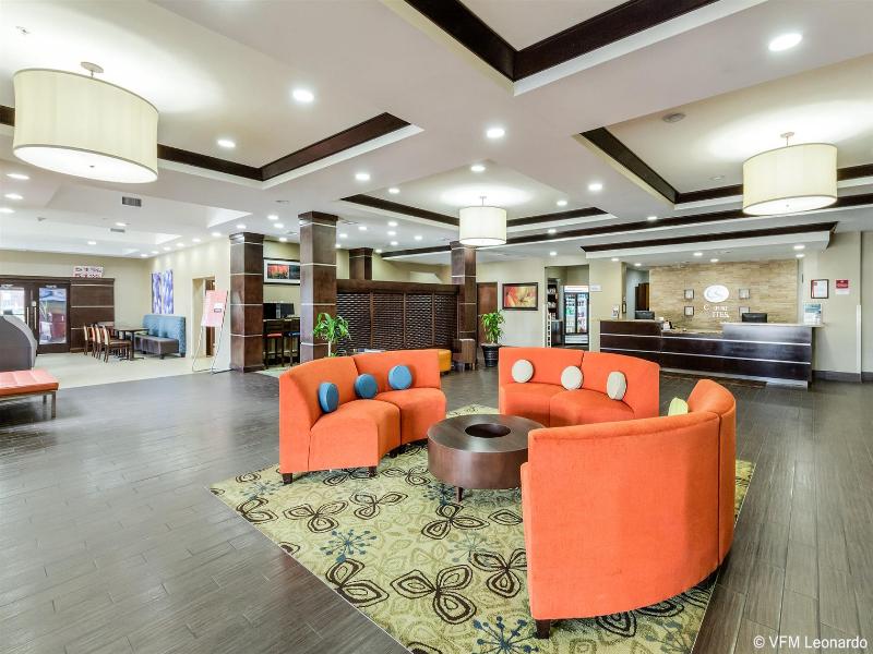 Comfort Suites Cotulla near I-35 image