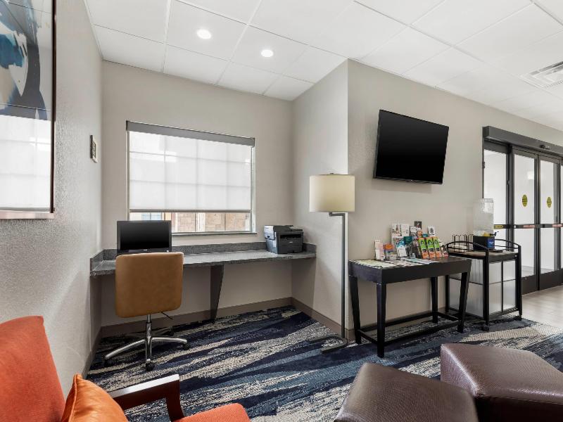 Comfort Inn BallardRoosevelt image