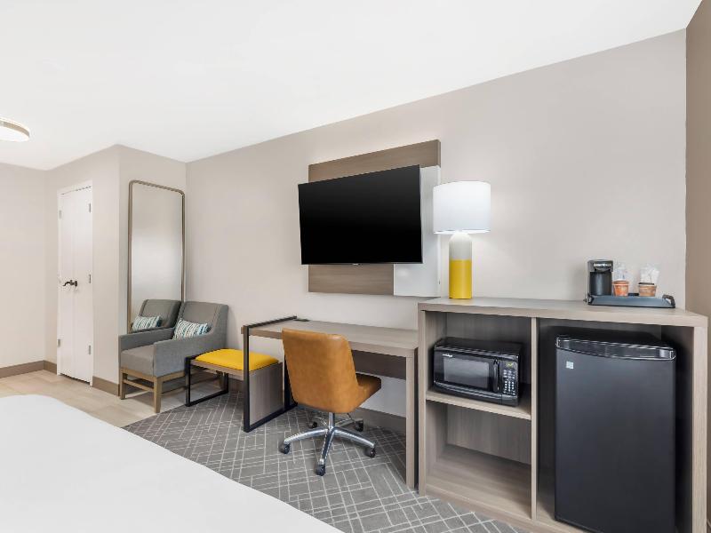 Comfort Inn BallardRoosevelt image