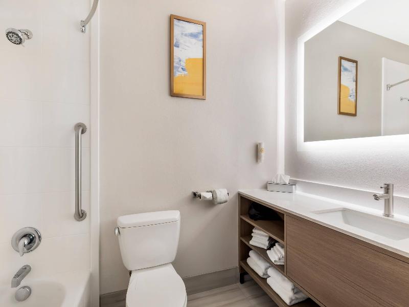 Comfort Inn BallardRoosevelt image
