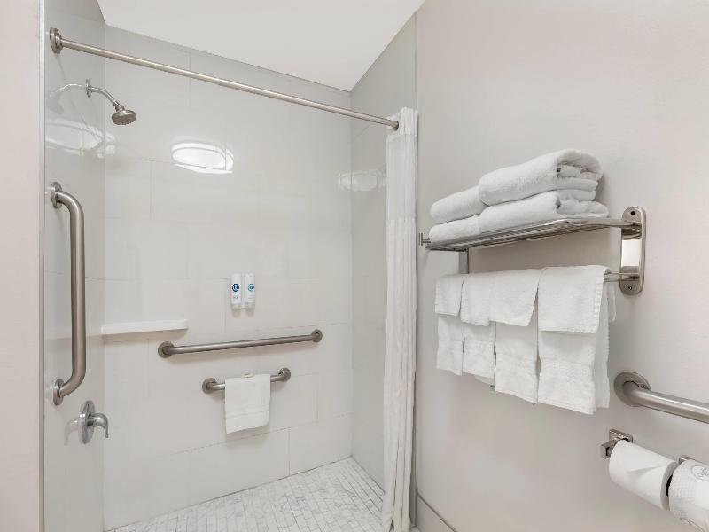 Comfort Inn BallardRoosevelt image