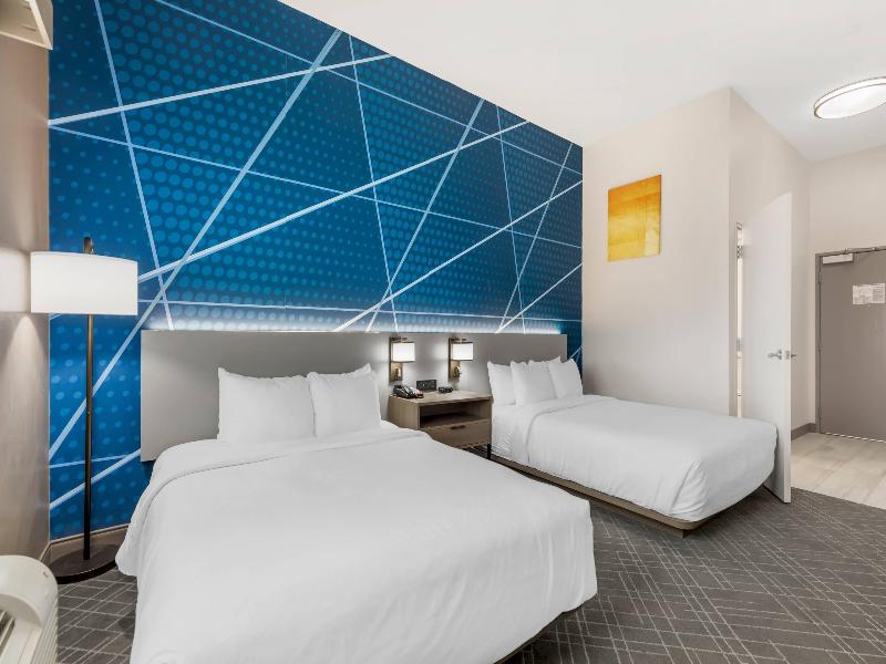 Comfort Inn BallardRoosevelt image 4