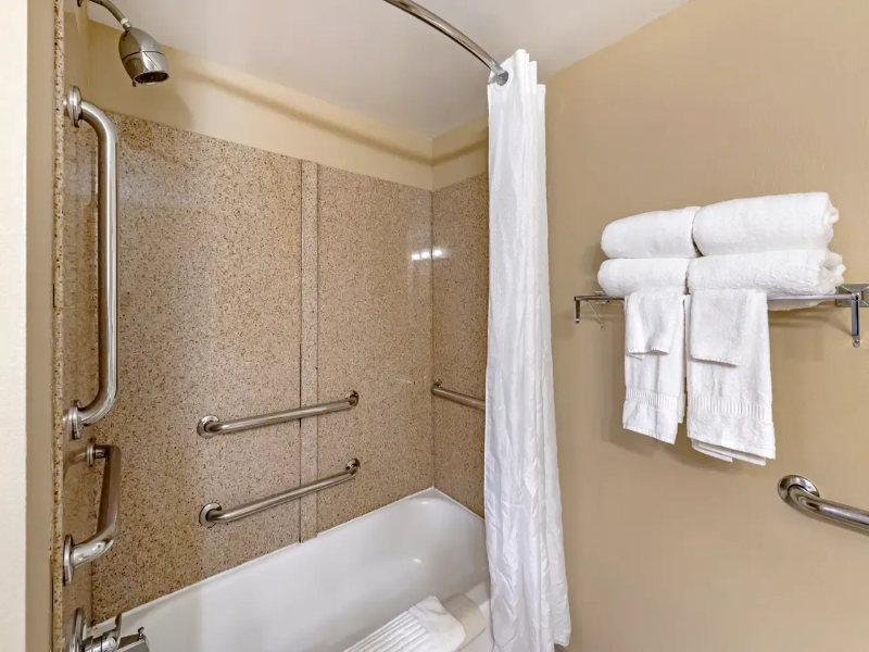 Comfort Inn&Suites Virginia Beach Norfolk Airport image