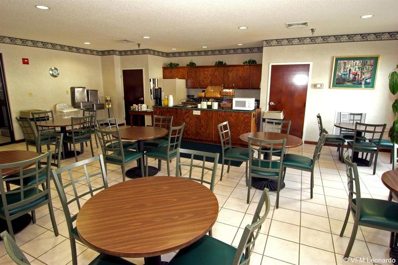 Quality Inn Warsaw Near Rappahannock River image