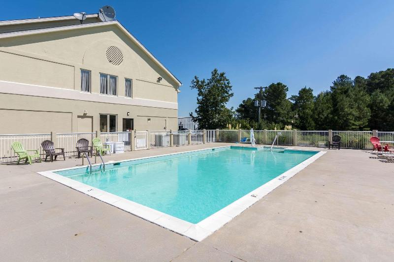 Quality Inn Warsaw Near Rappahannock River image