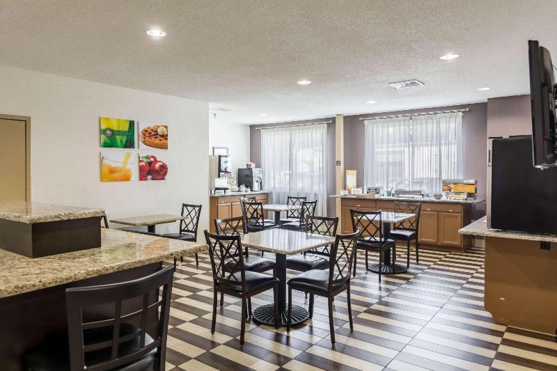 Quality Inn Warsaw Near Rappahannock River image