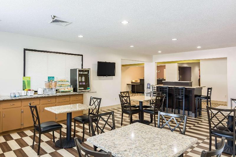Quality Inn Warsaw Near Rappahannock River image