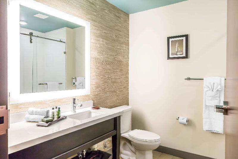 Marina Bay Hotel & Suites, an Ascend Hotel Collect image
