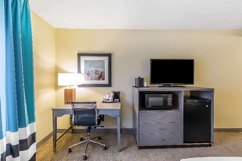 Marina Bay Hotel & Suites, an Ascend Hotel Collect image