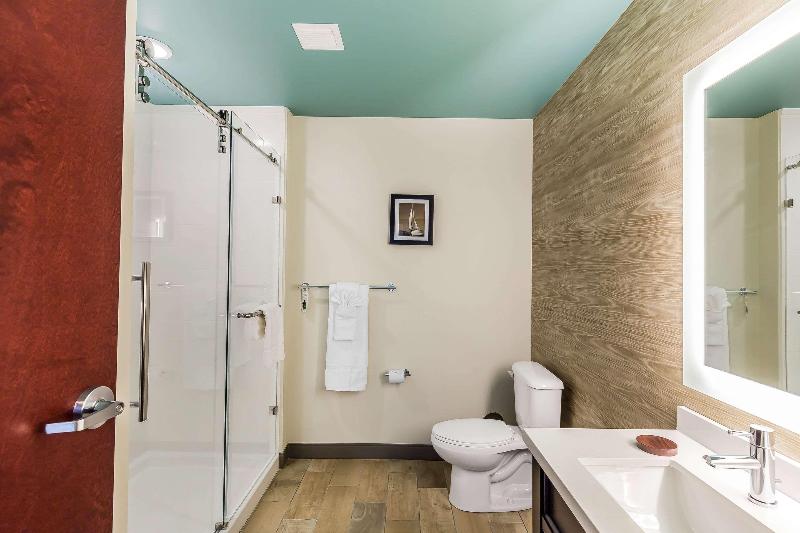 Marina Bay Hotel & Suites, an Ascend Hotel Collect image