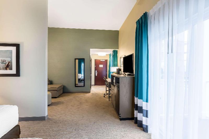 Marina Bay Hotel & Suites, an Ascend Hotel Collect image