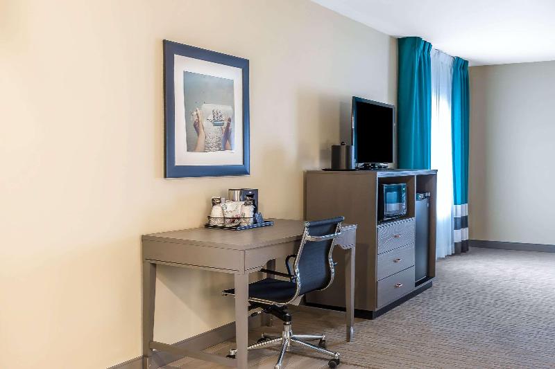 Marina Bay Hotel & Suites, an Ascend Hotel Collect image