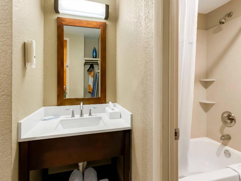 Quality Inn image