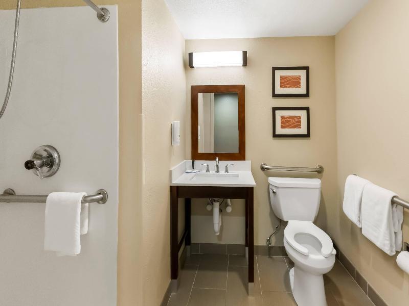 Quality Inn image