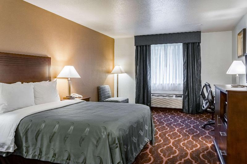 Hotel Quality Inn & Suites Vancouver North