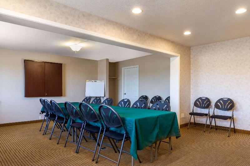Rodeway Inn image