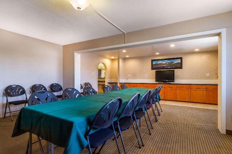 Rodeway Inn image