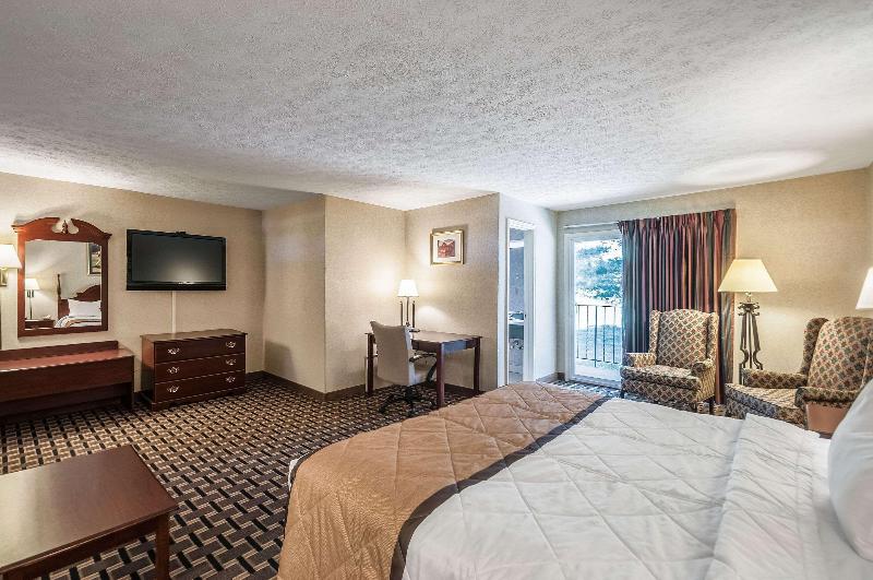 Rodeway Inn & Suites image