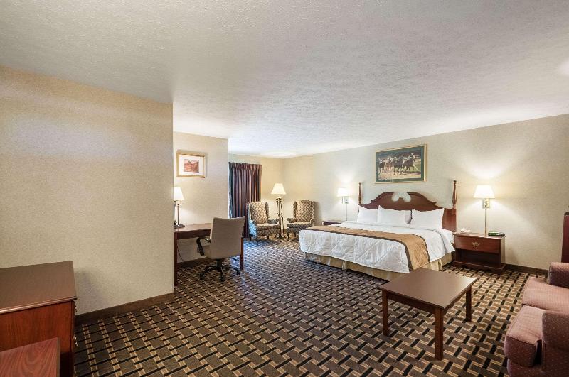 Rodeway Inn & Suites image