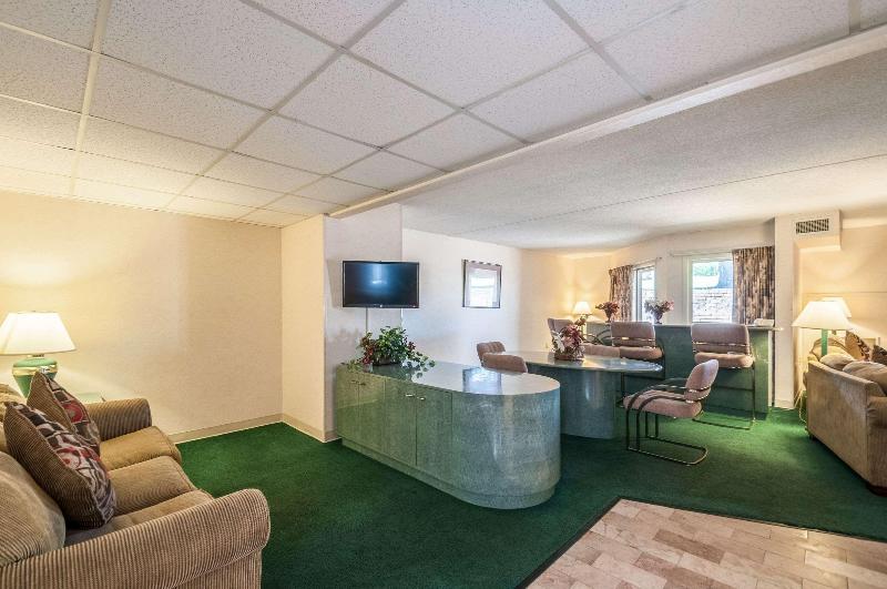 Rodeway Inn & Suites image