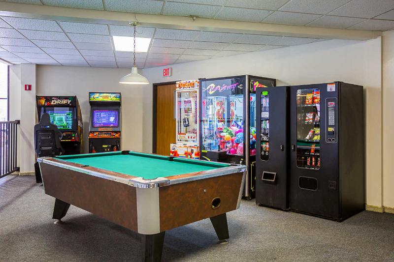 Econo Lodge Waupaca image