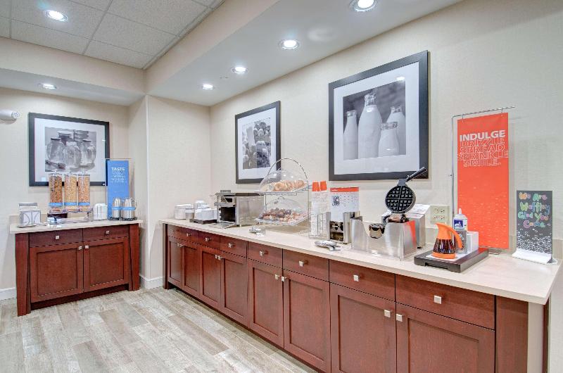 Hampton Inn Boston - Westborough image