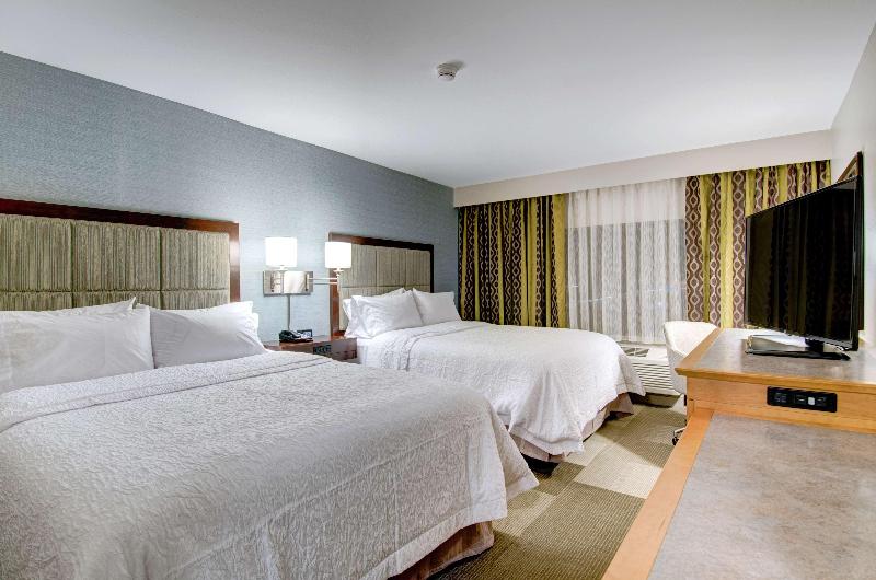 Hampton Inn Boston - Westborough image