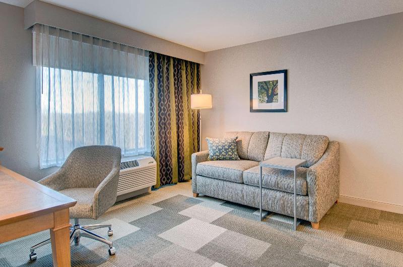 Hampton Inn Boston - Westborough image