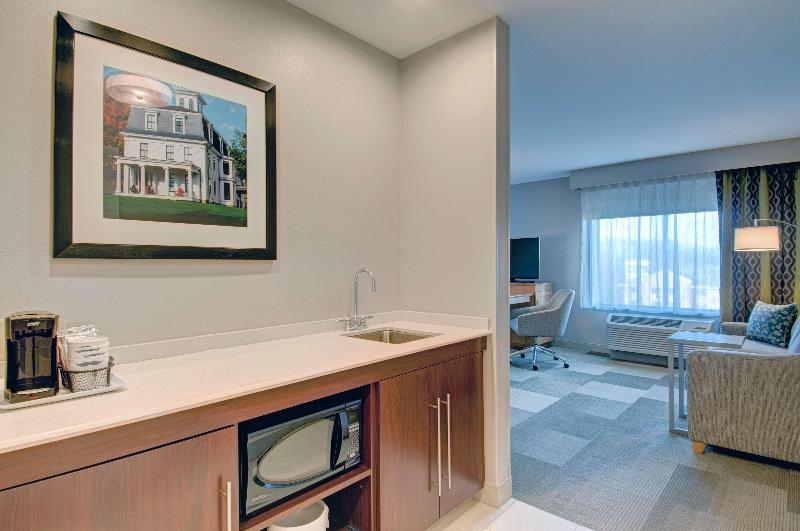 Hampton Inn Boston - Westborough image