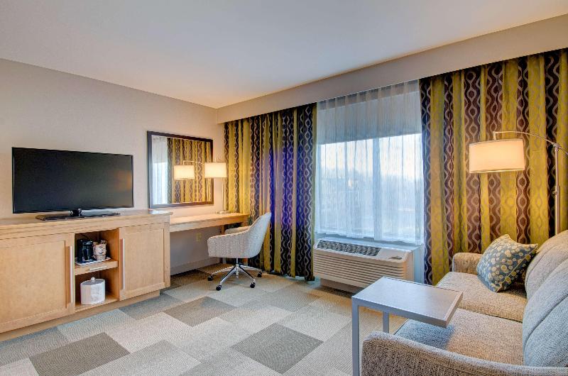 Hampton Inn Boston - Westborough image