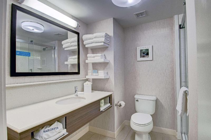 Hampton Inn Boston - Westborough image