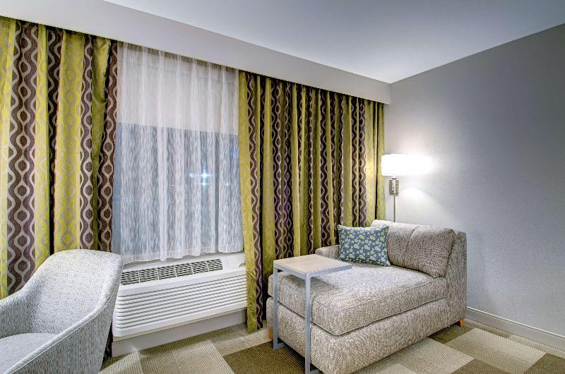 Hampton Inn Boston - Westborough image