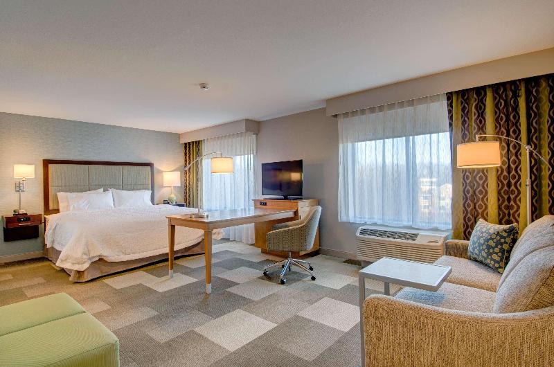 Hampton Inn Boston - Westborough image