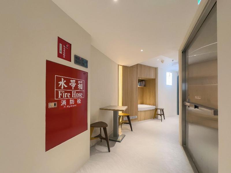 9Ine Hotel image
