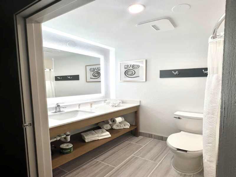 Country Inn & Suites by Radisson, Fort Worth, TX image