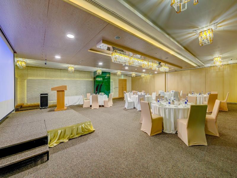 Al Khoory Executive Hotel — view