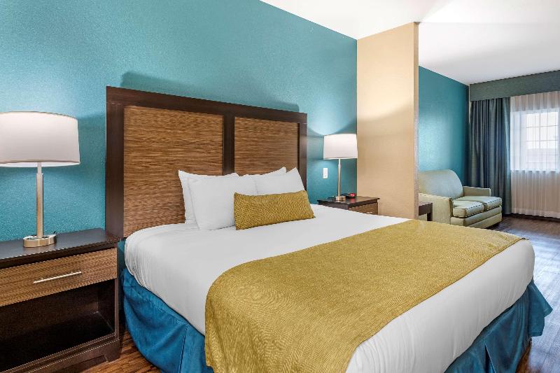 Best Western Plus Galveston Suites image