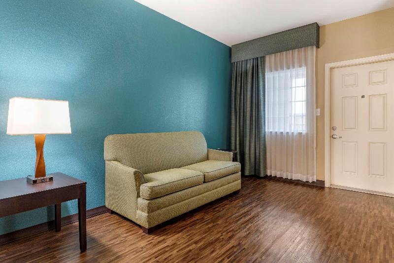 Best Western Plus Galveston Suites image
