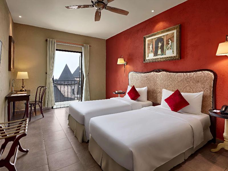 Mercure Danang French Village Bana Hills image