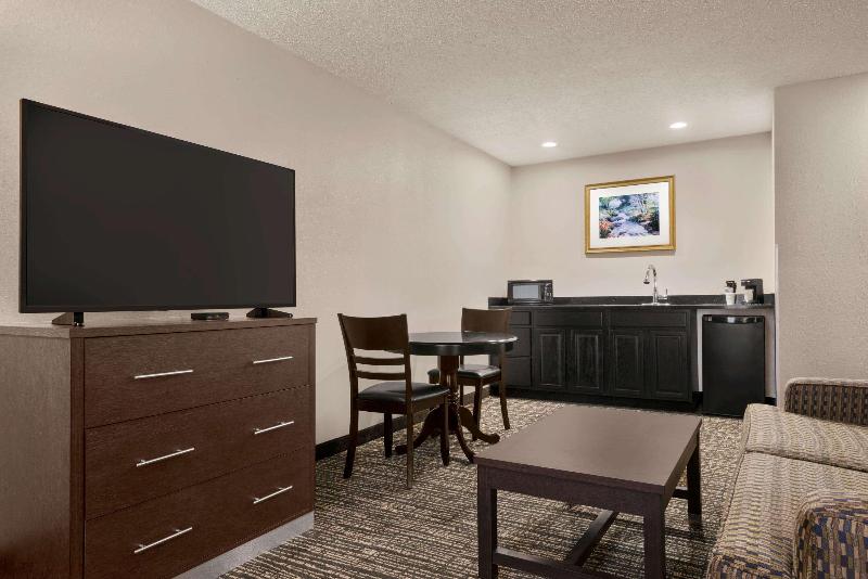 Baymont by Wyndham Washington image