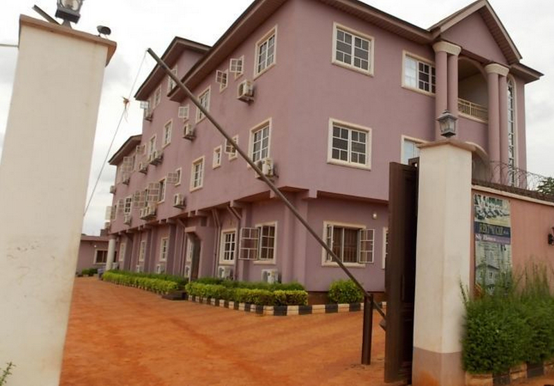 Mercy Suites And Leisure