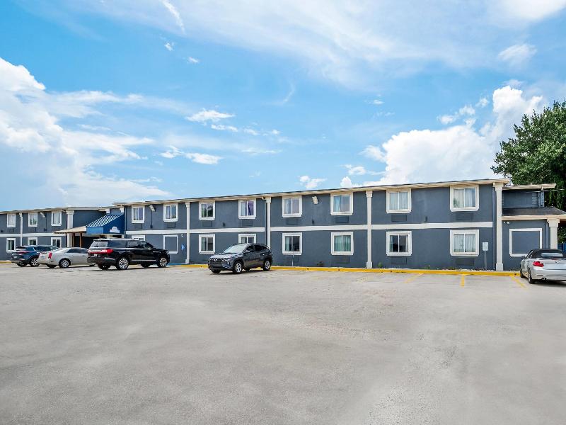 Days Inn By Wyndham New Orleans Pontchartrain image
