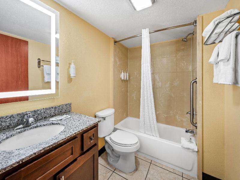 Days Inn By Wyndham New Orleans Pontchartrain image