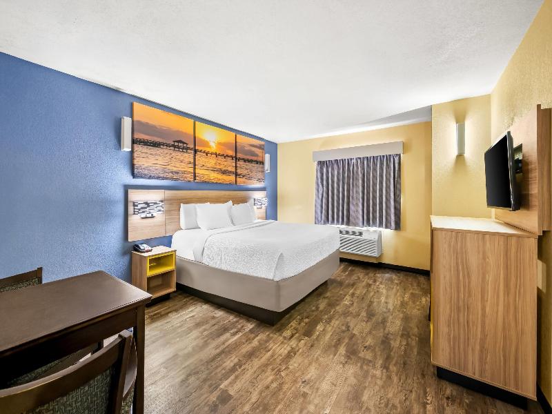 Days Inn By Wyndham New Orleans Pontchartrain image